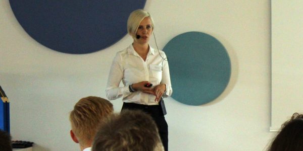 Jak występować przed kamerą.